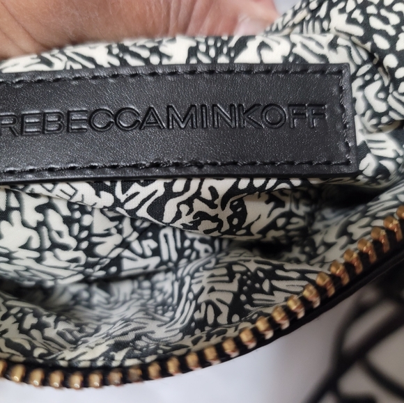 Black Leather Crossbody Bag - Picture 4 of 7